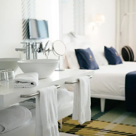 Отель Macarico Beach 4*
