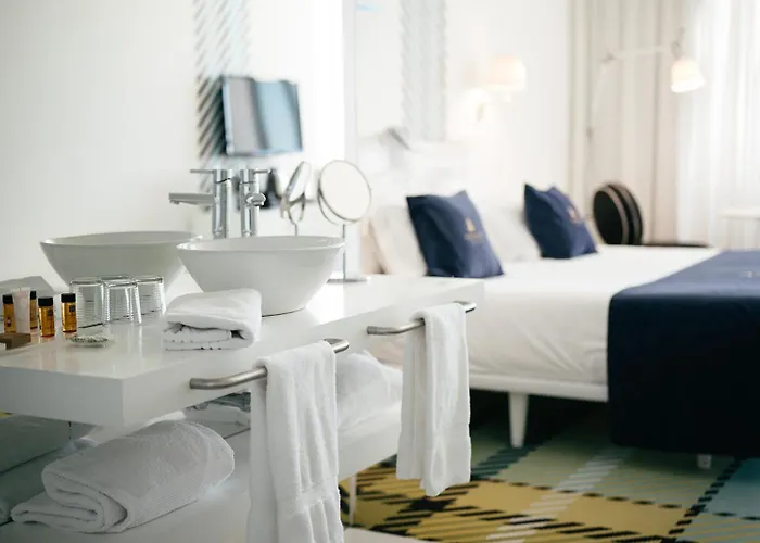 Hotel Macarico Beach 4*